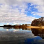 Ferienhaus Mit Eigenem Boot & 2 Fahrraedern 100 M Zum See An Den Sieben Seen بيت للعطل Lohmen (Mecklenburg-Vorpommern)