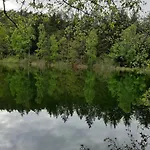 بيت للعطل Ferienhaus Mit Eigenem Boot & 2 Fahrraedern 100 M Zum See An Den Sieben Seen Lohmen (Mecklenburg-Vorpommern)