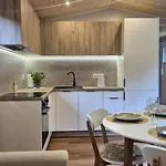 بيت للعطل Ferienhaus Mit Eigenem Boot & 2 Fahrraedern 100 M Zum See An Den Sieben Seen *