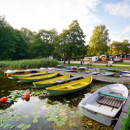 Mit Eigenem Boot & 2 Fahrraedern Ca 100 M Zum An Den Sieben Seen Lohmen (Mecklenburg-Vorpommern)