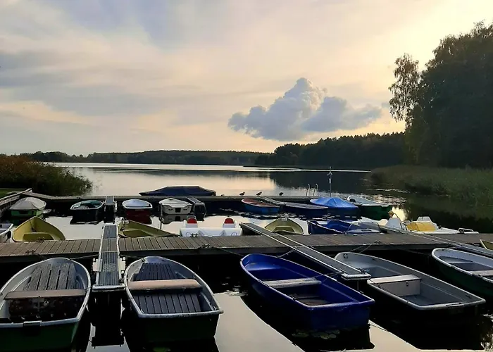 Hébergement de vacances Ferienhaus Mit Eigenem Boot & 2 Fahrraedern 100 M Zum See An Den Sieben Seen