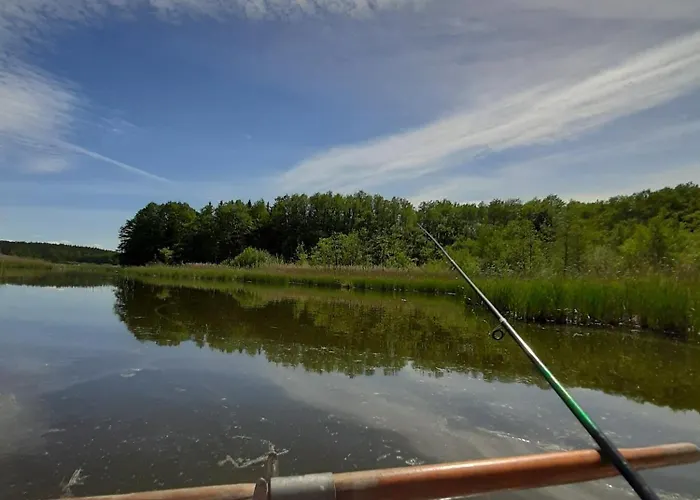 Ferienhaus Mit Eigenem Boot & 2 Fahrraedern 100 M Zum See An Den Sieben Seen Hébergement de vacances *