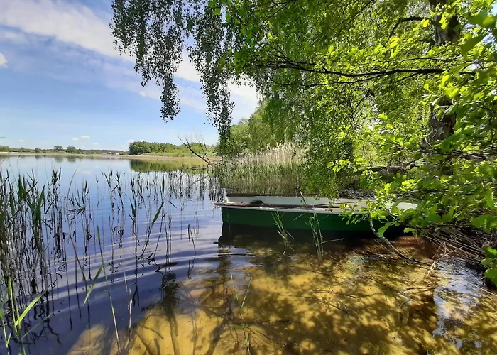 Ferienhaus Mit Eigenem Boot & 2 Fahrraedern 100 M Zum See An Den Sieben Seen Lohmen (Mecklenburg-Vorpommern)