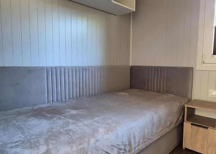 Hébergement de vacances Ferienhaus Mit Eigenem Boot & 2 Fahrraedern 100 M Zum See An Den Sieben Seen
