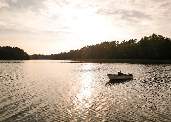 Hébergement de vacances Ferienhaus Mit Eigenem Boot & 2 Fahrraedern 100 M Zum See An Den Sieben Seen *